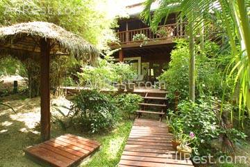 Coconut Grove 25